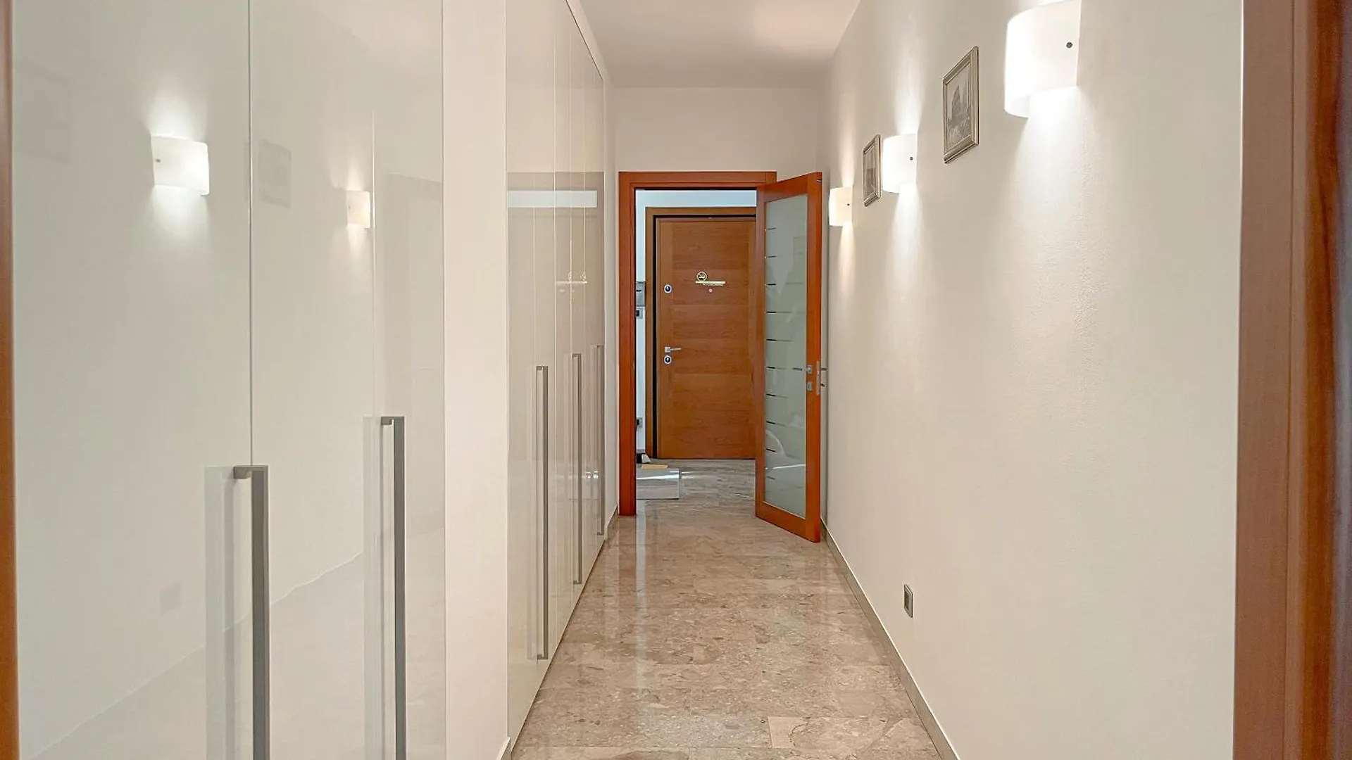 Apartment With City View Mestre Train Station
